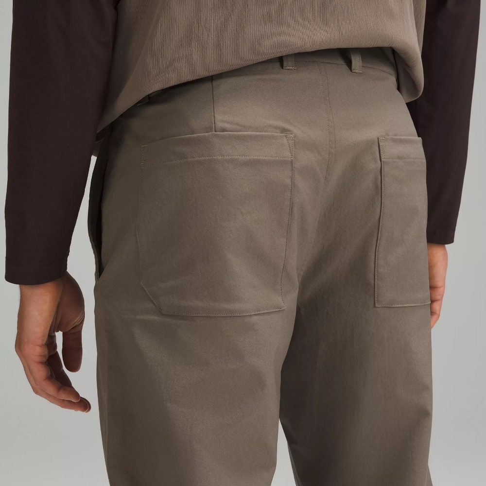 Lululemon Relaxed-Tapered Smooth Twill Trouser 32 - Picture 3 of 16